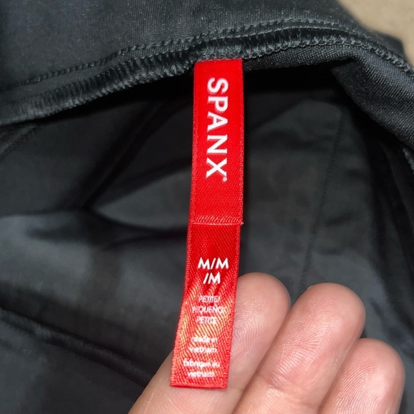 Spanx SPANXsupersmooth PerfectFit Ponte‎ Flare Pant Black Medium Petite MP - Picture 7 of 8